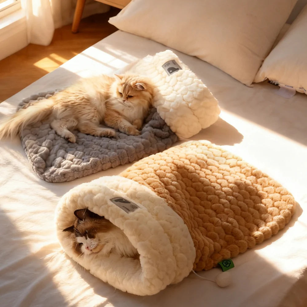 Cama Cueva Cerrada para Gatos – Saco de Dormir de Felpa Suave, Abrigado y Anti-Ansiedad